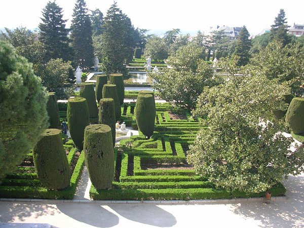 JARDINES DE SABATINI