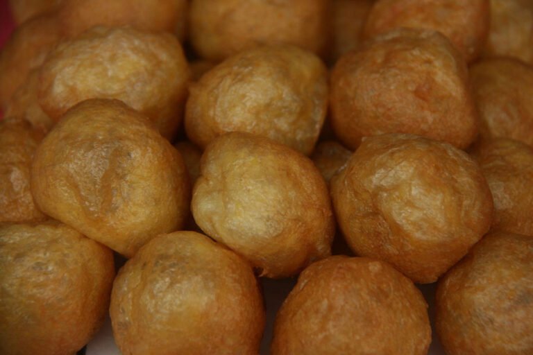 LOS MEJORES BUÑUELOS DE VIENTO Y HUESOS DE SANTO DE MADRID