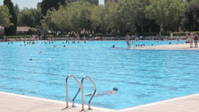 Las piscinas municipales tendran entradas de dia completo desde el 1 agosto