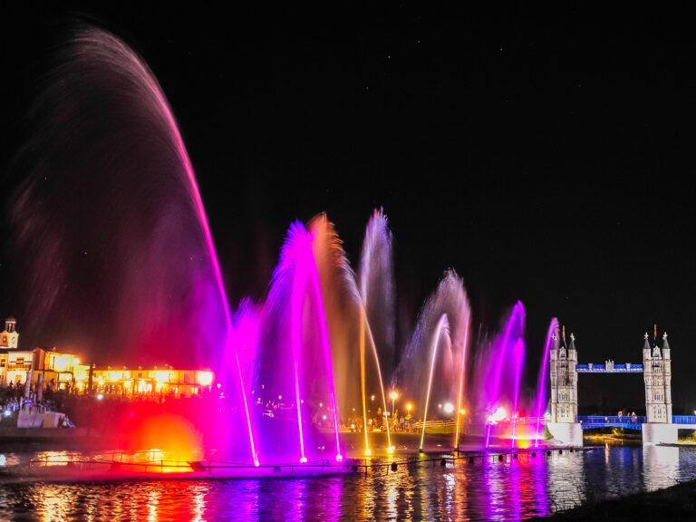La fuente cibernética del parque Europa: Un espectáculo gratuito que fusiona arte y tecnología