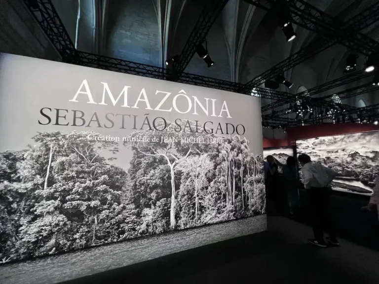 AMAZÔNIA: Una exposición fotográfica que revela la belleza y la urgencia de proteger la selva amazónica