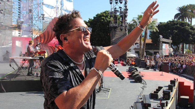 Carlos Vives dará un concierto gratis en la Puerta de Alcalá en el Festival de Hispanidad 2023