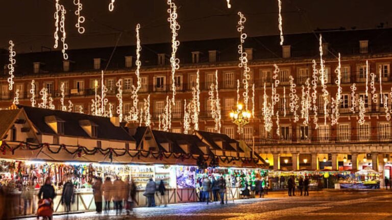 Madrid se viste de fiesta: Los mercados navideños que no te puedes perder